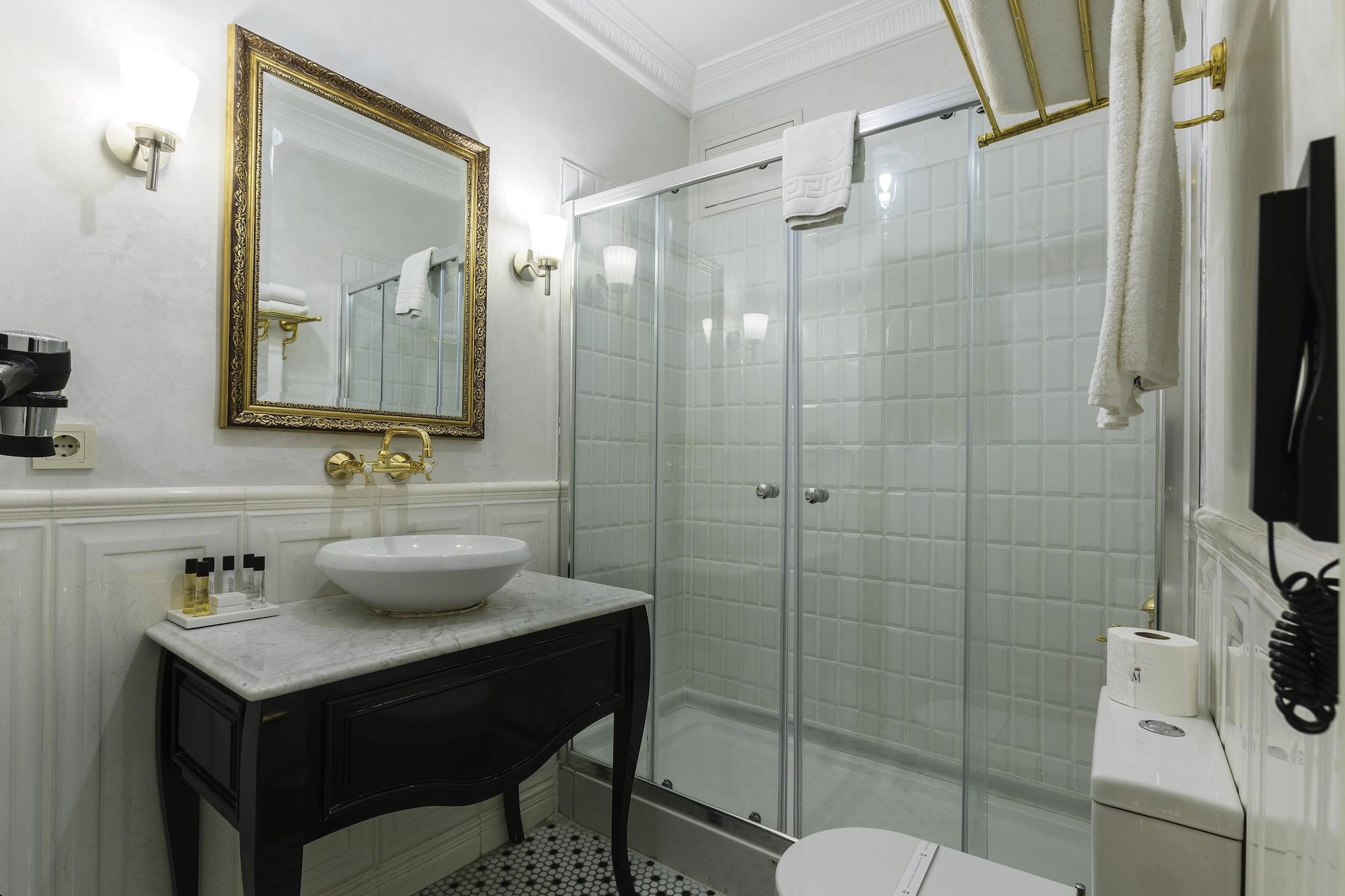 Meroddi Galata Mansion Отель 3*
