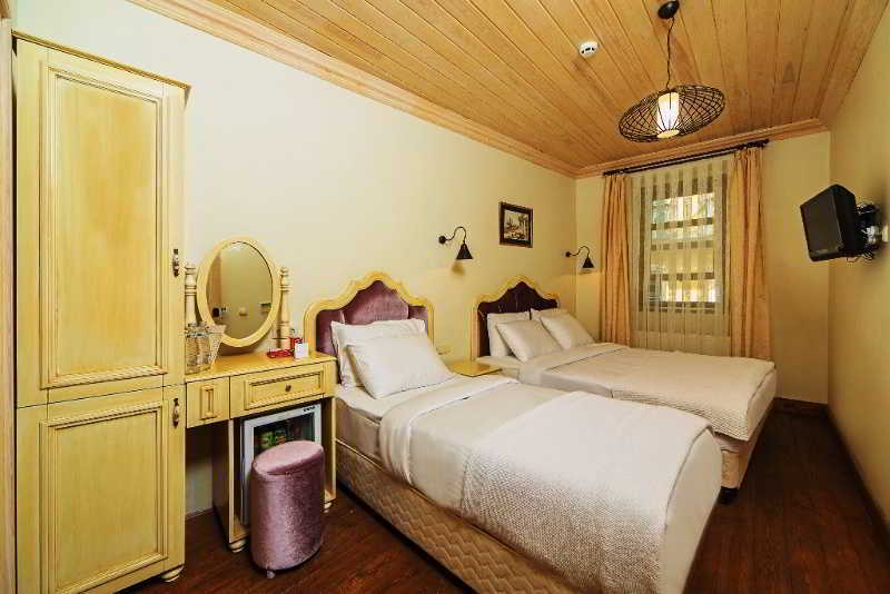 Meroddi Galata Mansion Отель